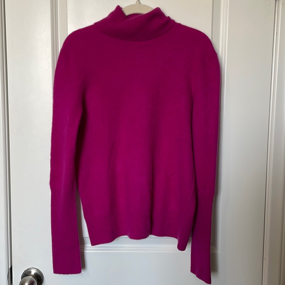 100% cashmere turtleneck